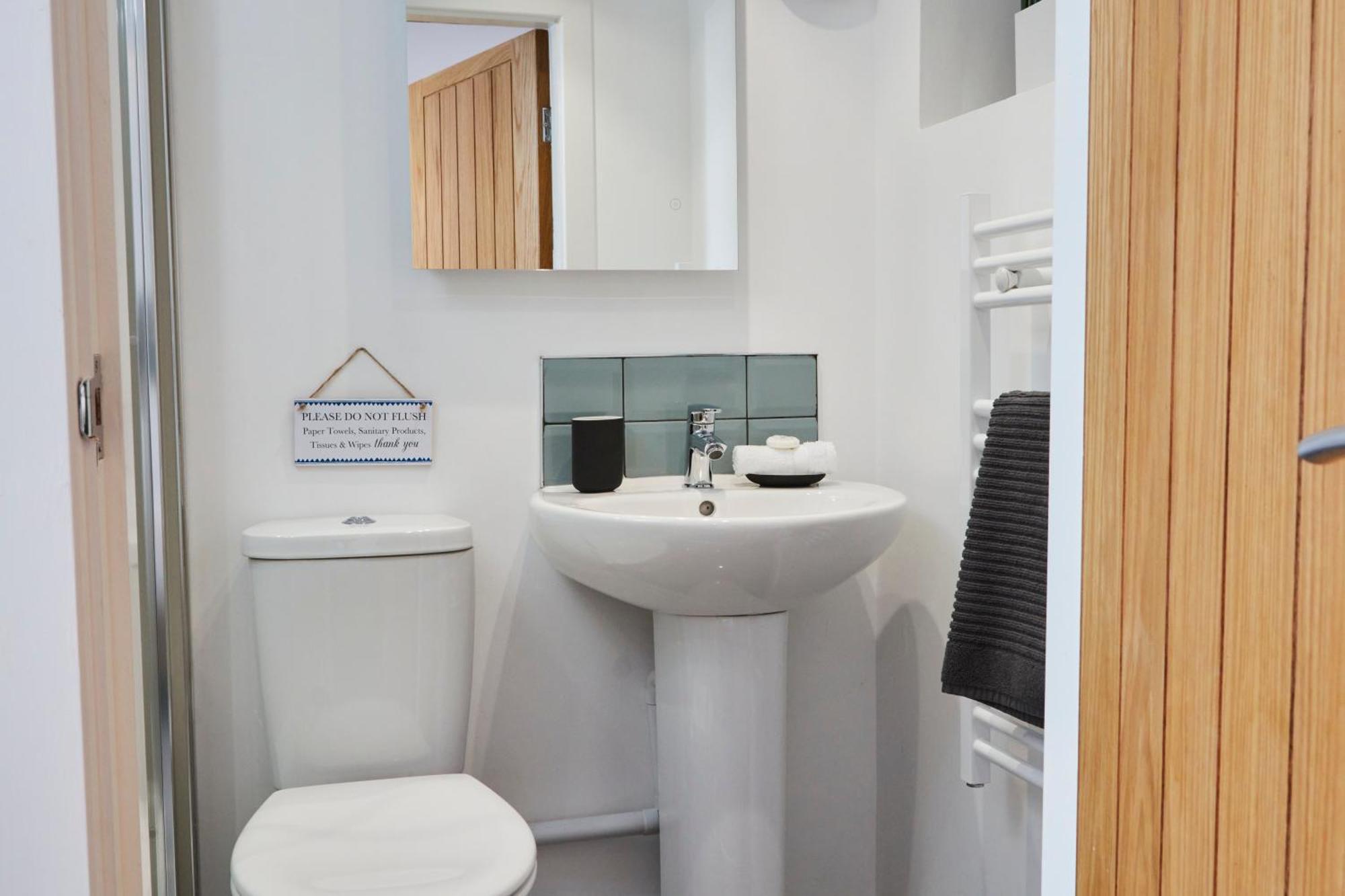 Gateway Mews - Serviced Apartments كيغوورث المظهر الخارجي الصورة