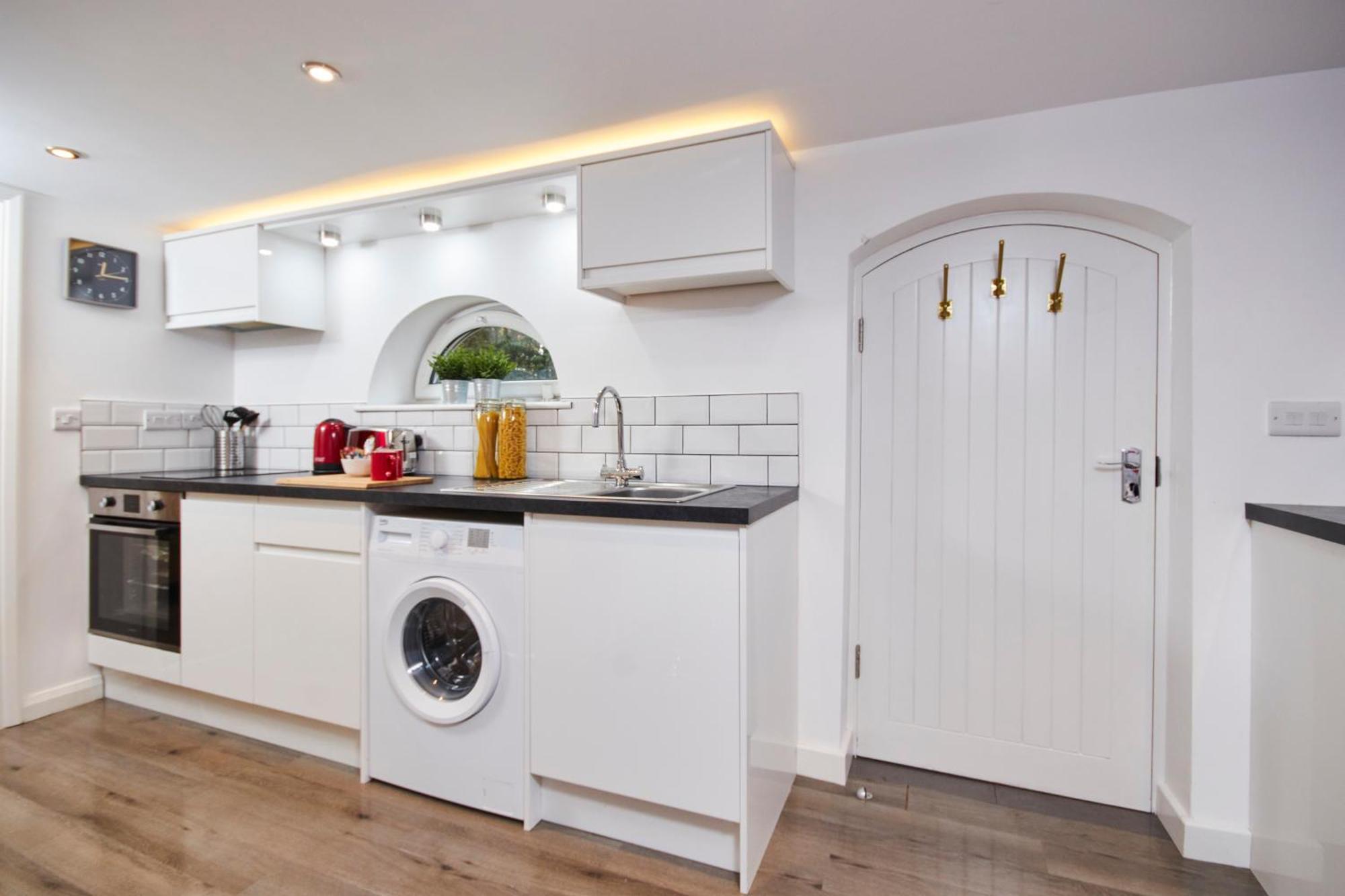 Gateway Mews - Serviced Apartments كيغوورث المظهر الخارجي الصورة