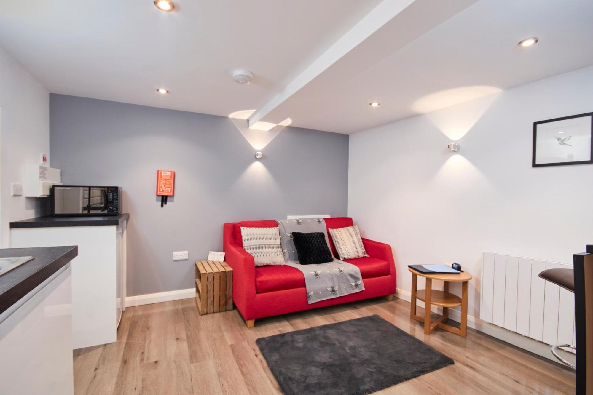 Gateway Mews - Serviced Apartments كيغوورث المظهر الخارجي الصورة