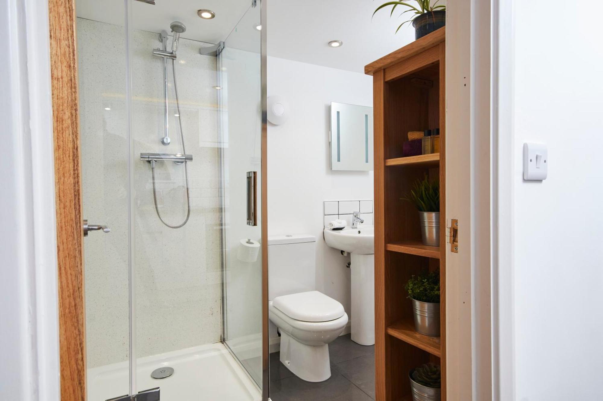 Gateway Mews - Serviced Apartments كيغوورث المظهر الخارجي الصورة