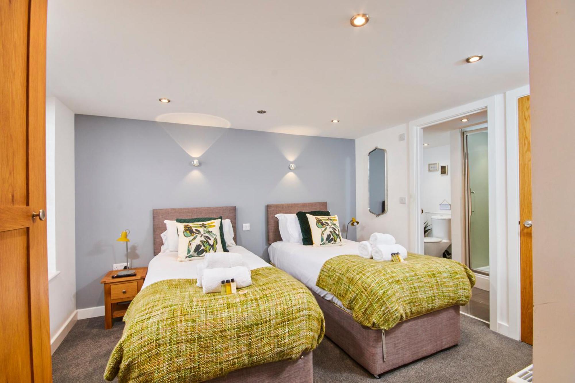 Gateway Mews - Serviced Apartments كيغوورث المظهر الخارجي الصورة